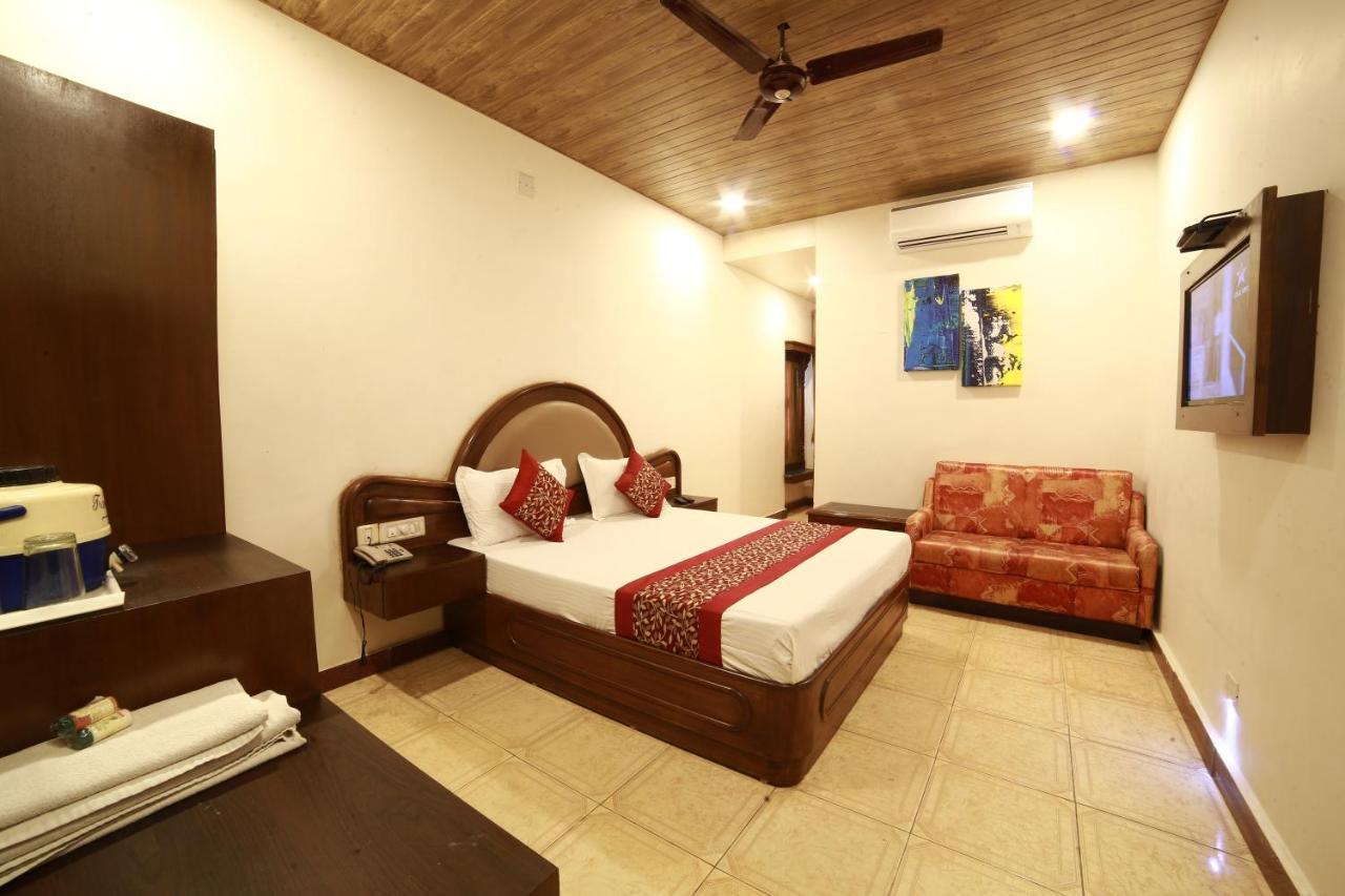 Hotel Banjara Regalia Ábú-hegy Kültér fotó